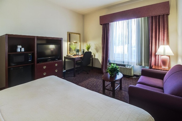 Ashmore Inn and Suites Amarillo image 2
